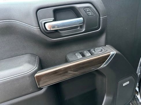 Used 2022 Chevrolet Silverado 1500 LT Trail Boss w/ Convenience Package II image 31