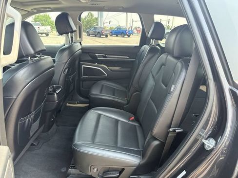 Used 2025 Kia Telluride S AWD/4WD image 23