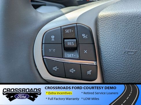 New 2025 Ford Explorer Active image 14