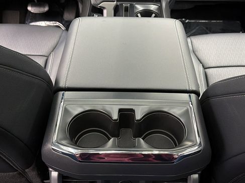 Used 2025 Ford F150 Lariat image 36