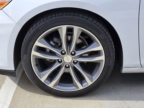 Used 2024 Chevrolet Malibu LT image 10