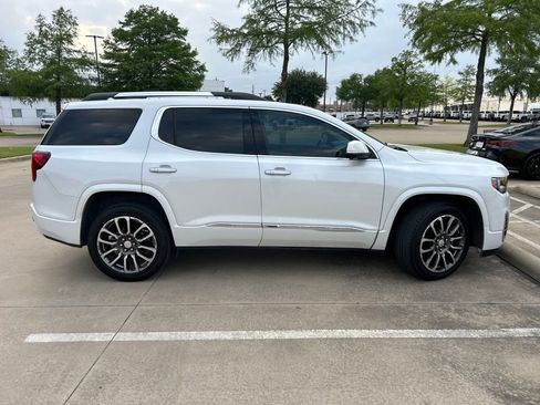 Used 2020 GMC Acadia Denali w/ Technology Package FWD image 4