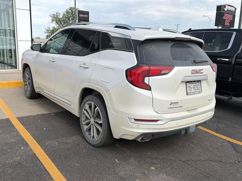 Used 2020 GMC Terrain Denali AWD/4WD image 2