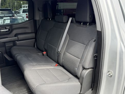 Used 2021 Chevrolet Silverado 1500 LT AWD/4WD image 6
