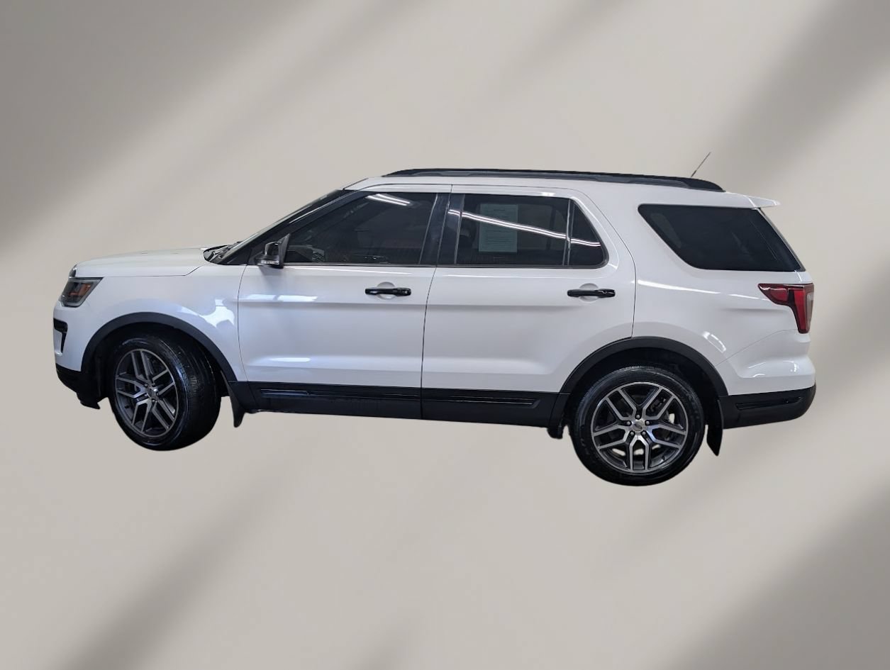 Used 2018 Ford Explorer Sport w/ Equipment Group 401A AWD/4WD image 3