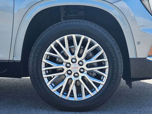 Certified 2024 GMC Acadia Denali w/ Super Cruise Package AWD/4WD image 9