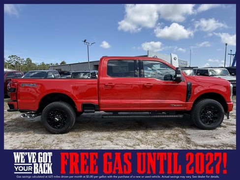 New 2026 Ford F250 Lariat w/ Black Appearance Package AWD/4WD image 3