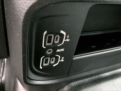 Used 2021 RAM 2500 Tradesman w/ Chrome Appearance Group AWD/4WD image 31