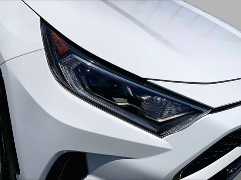 Certified 2021 Toyota RAV4 SE w/ Weather & Moonroof Package AWD/4WD image 27
