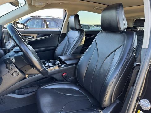 Used 2021 Lincoln Nautilus Reserve image 14