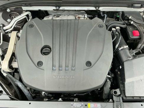 Used 2024 Volvo S60 B5 Core image 25
