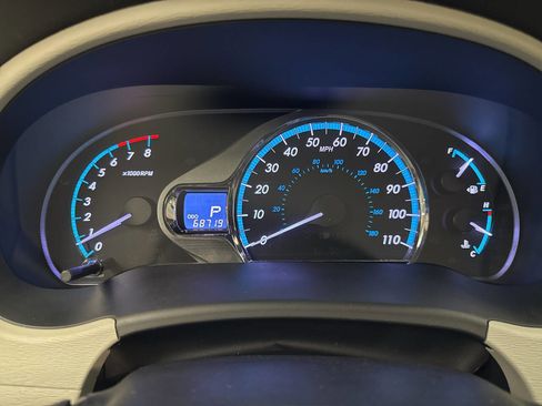 Used 2011 Toyota Sienna XLE AWD/4WD image 14