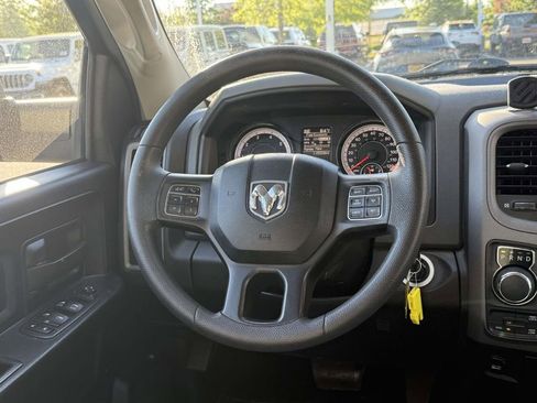 Used 2019 RAM 1500 Express w/ Express Value Package AWD/4WD image 19