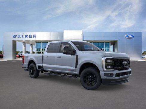 New 2026 Ford F250 Lariat w/ Black Appearance Package AWD/4WD image 7