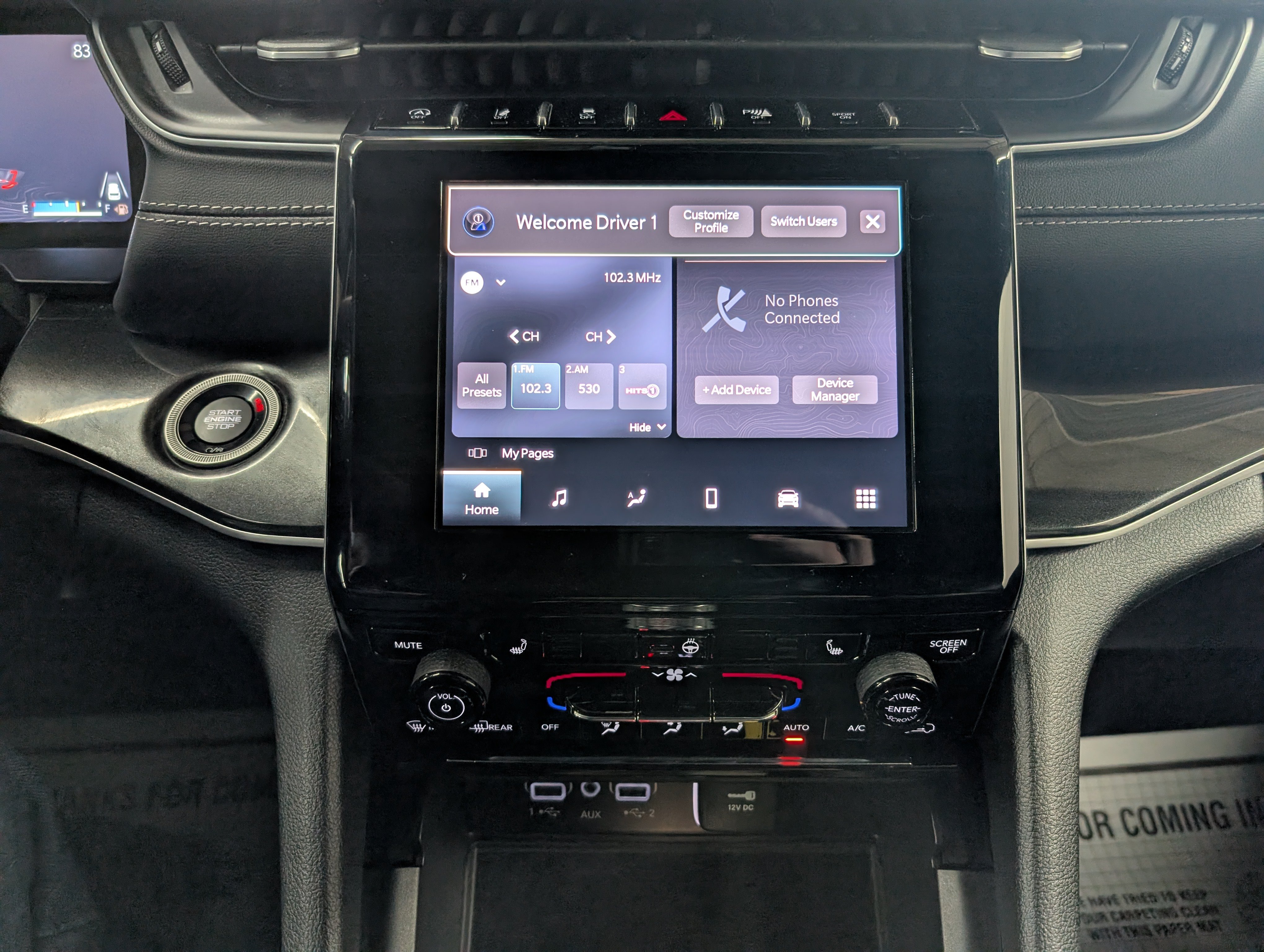 Used 2023 Jeep Grand Cherokee Altitude AWD/4WD image 11
