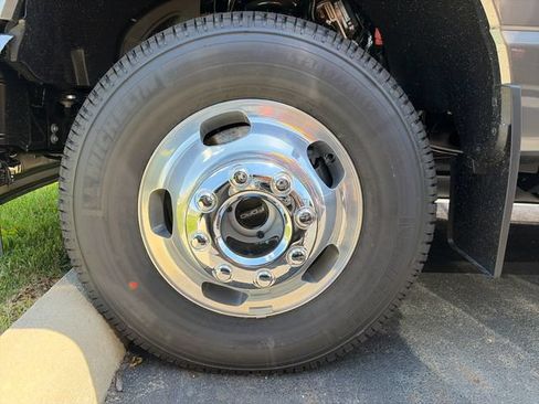 New 2026 Ford F350 Platinum AWD/4WD image 26