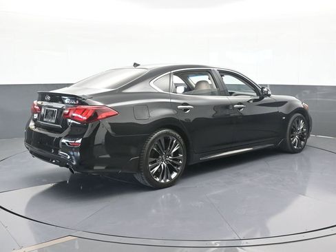 Used 2019 INFINITI Q70 L 3.7 image 6