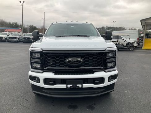New 2026 Ford F250 Lariat w/ Black Appearance Package image 2