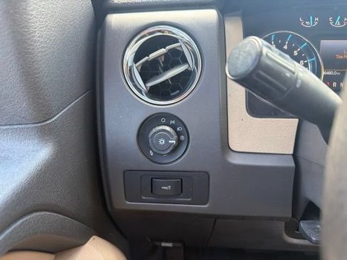 Used 2011 Ford F150 XLT w/ XLT Chrome Pkg AWD/4WD image 32