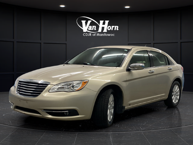 Used 2014 Chrysler 200 Limited FWD image 3