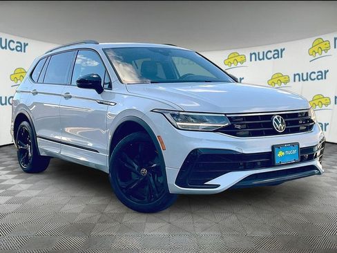 Certified 2023 Volkswagen Tiguan SE R-Line AWD/4WD image 1