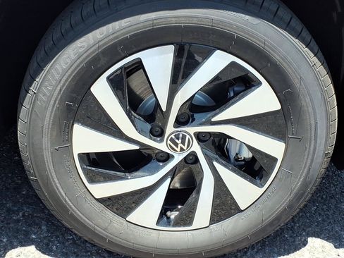New 2026 Volkswagen Tiguan S AWD/4WD image 8