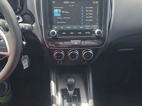 Used 2026 Mitsubishi Outlander Sport LE AWD/4WD image 15