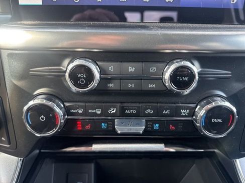 Used 2023 Ford F150 Lariat AWD/4WD image 36