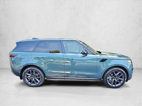 New 2025 Land Rover Range Rover Sport SE image 4