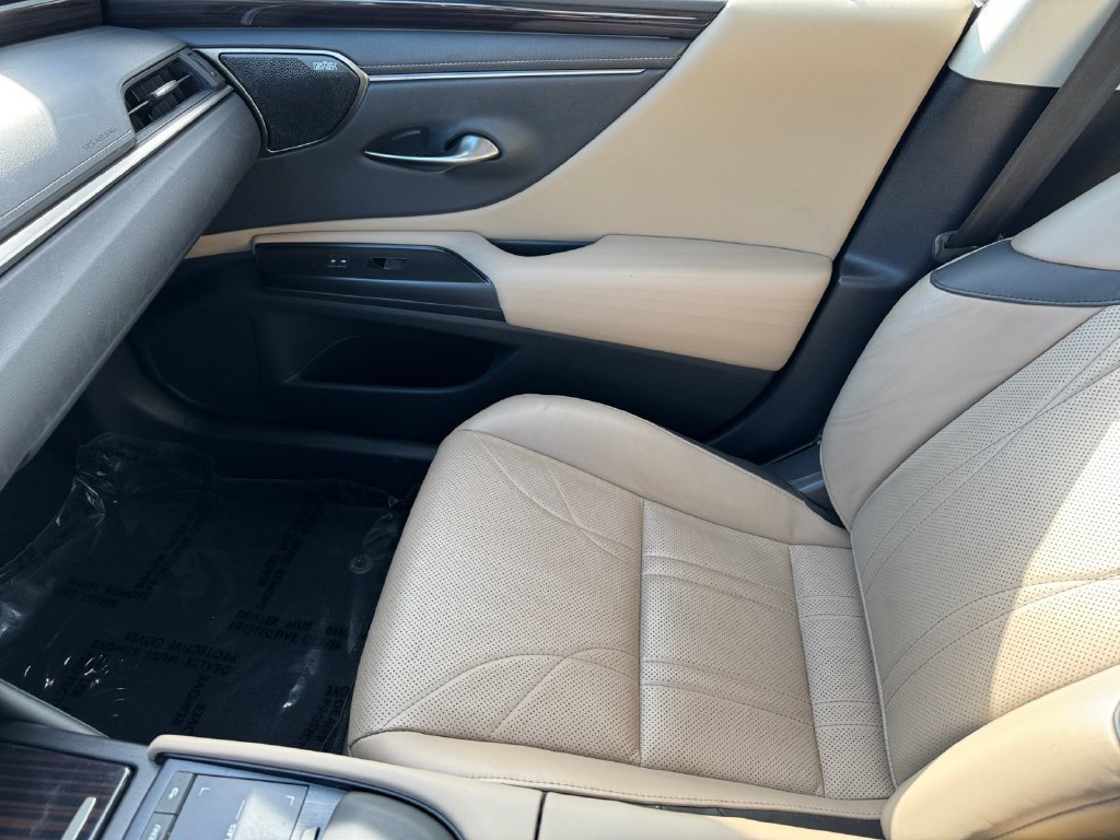 Used 2019 Lexus ES 350 w/ Accessory Package 2 FWD image 30