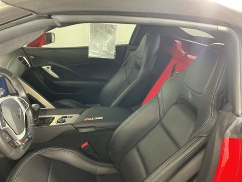 Used 2015 Chevrolet Corvette Z06 w/ 3LZ Preferred Equipment Group RWD image 15