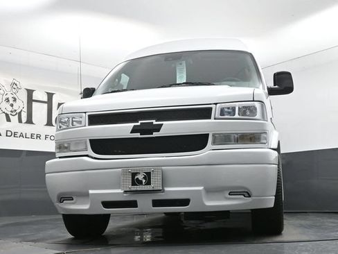 New 2026 Chevrolet Express 2500 Extended w/ Driver Convenience Package RWD image 43