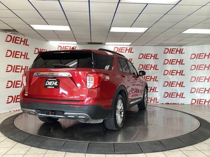 Used 2020 Ford Explorer XLT w/ Equipment Group 202A AWD/4WD image 7