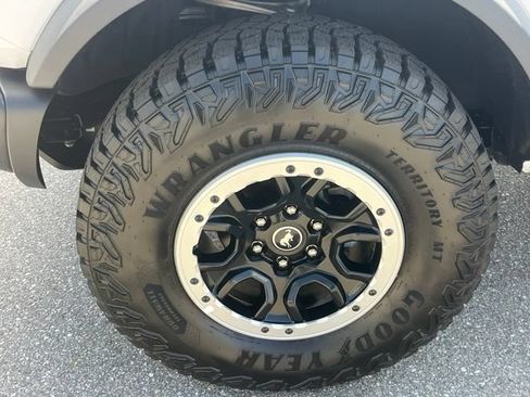 Used 2023 Ford Bronco Badlands AWD/4WD image 34