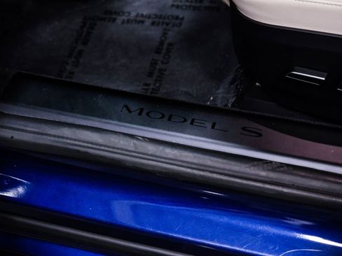 Used 2023 Tesla Model S Standard Range image 33