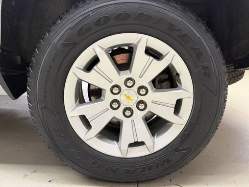 Used 2022 Chevrolet Colorado LT w/ Fleet Safety Package RWD image 27