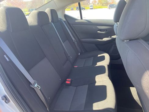 Used 2022 Nissan Sentra SV FWD image 24