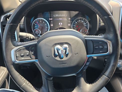Used 2022 RAM 1500 Laramie AWD/4WD image 15