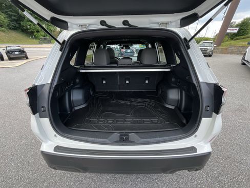 Certified 2025 Subaru Forester Premium AWD/4WD image 27
