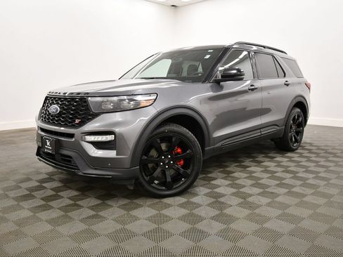 Used 2022 Ford Explorer ST w/ ST Street Pack AWD/4WD image 2