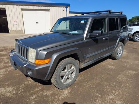 Used 2007 Jeep Commander Sport AWD/4WD image 8