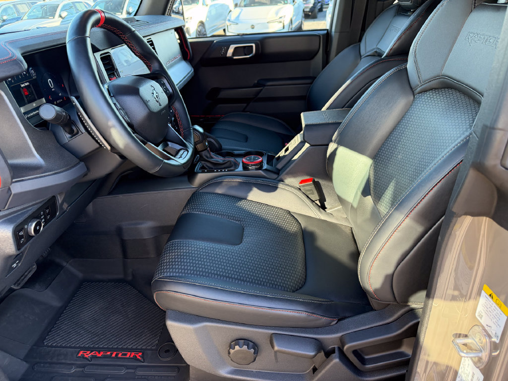 Used 2025 Ford Bronco Raptor AWD/4WD image 3
