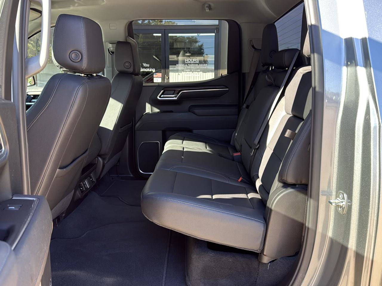 Used 2026 GMC Sierra 1500 SLT AWD/4WD image 19