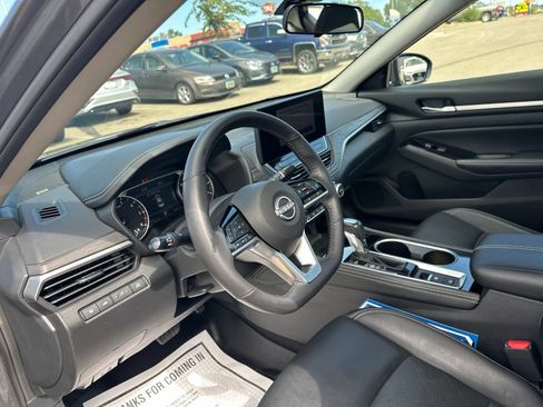 Used 2024 Nissan Altima 2.5 SL AWD/4WD image 14