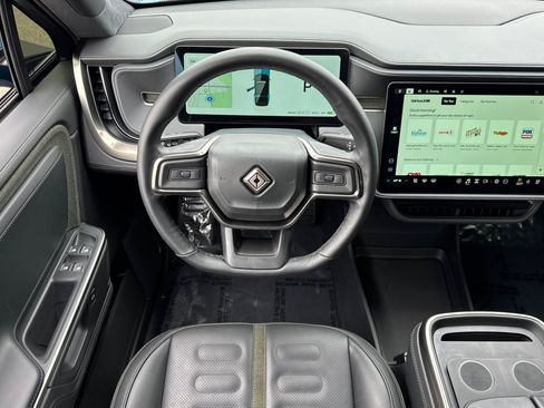 Used 2025 Rivian R1S Adventure AWD/4WD image 31