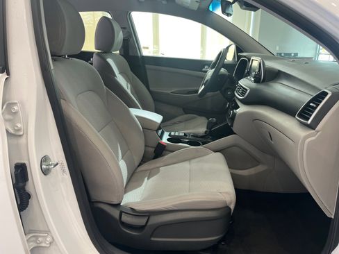 Used 2020 Hyundai Tucson SE image 19