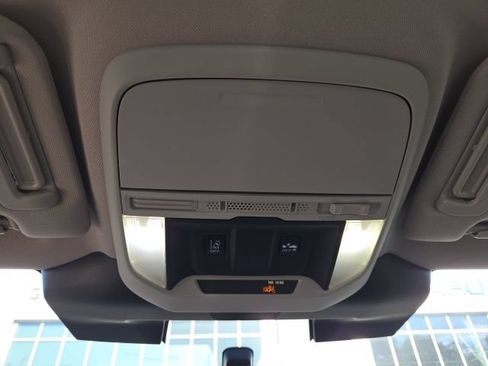 Used 2023 Subaru Forester AWD/4WD image 6