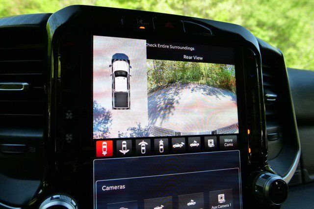 Used 2025 RAM 3500 Big Horn AWD/4WD image 10