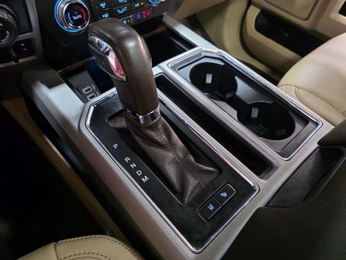 Used 2020 Ford F150 Lariat w/ Equipment Group 502A Luxury AWD/4WD image 38