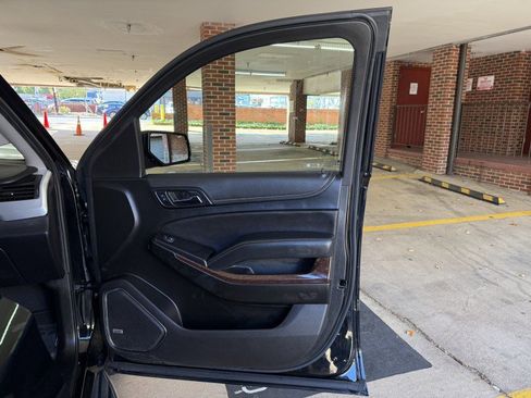 Used 2020 GMC Yukon SLT image 13